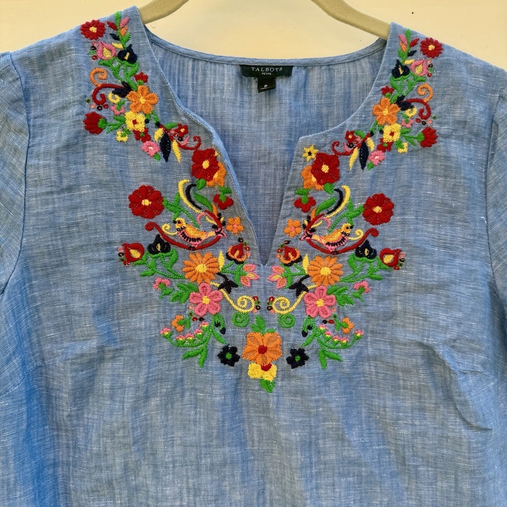 Talbots Top PETITE Small Blue Floral Embroidered Linen Blend Boho Short Sleeves - Picture 3 of 10